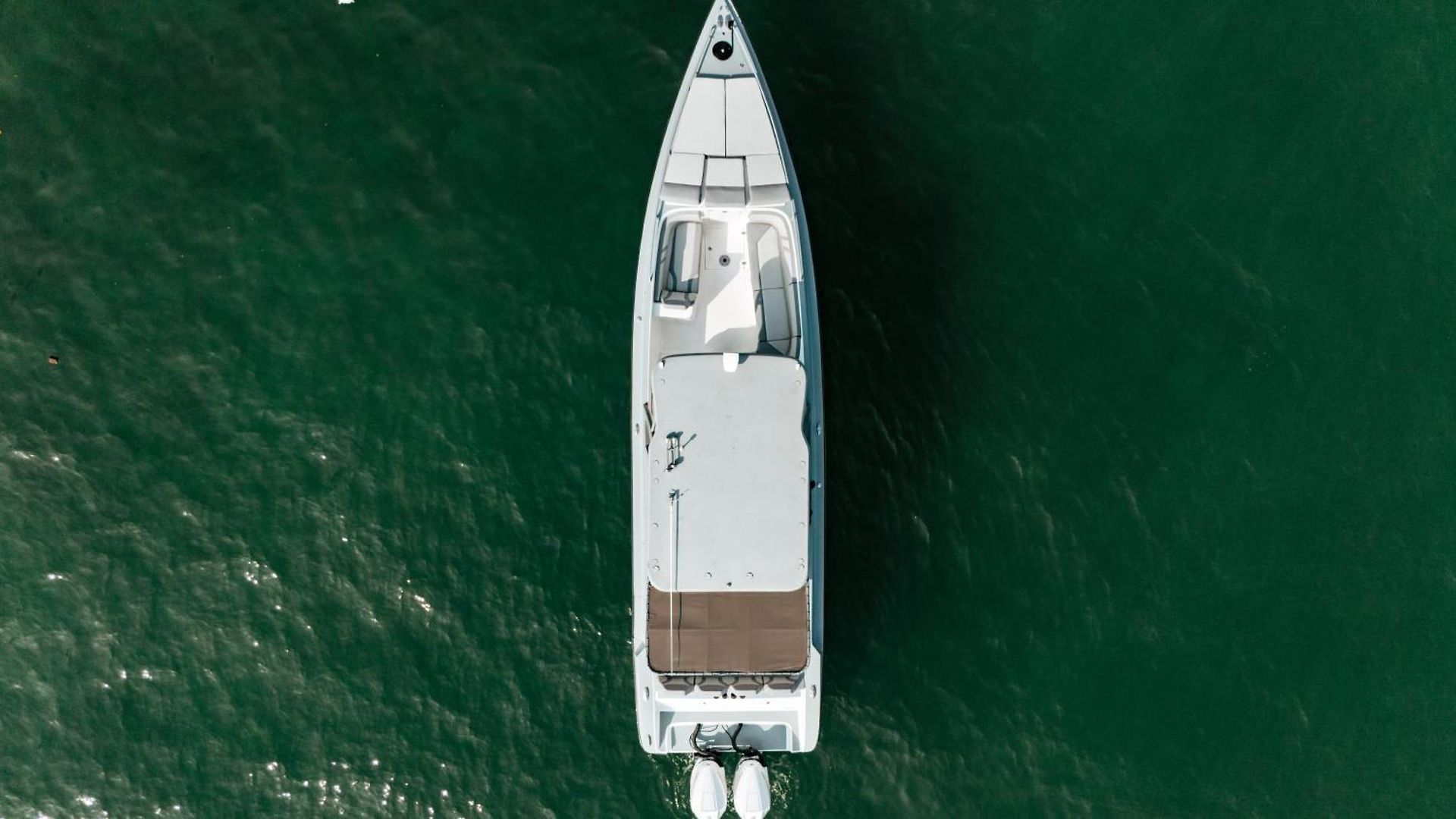 Hotel en barco Lancha De Lujo 38ft *