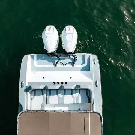 Lancha De Lujo 38ft Hotel en barco Cartagena