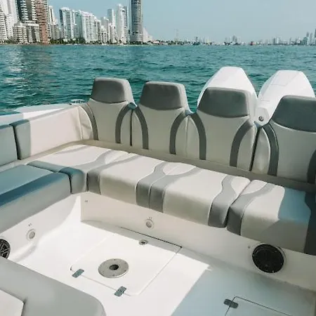 Hotel en barco Lancha De Lujo 38ft Cartagena